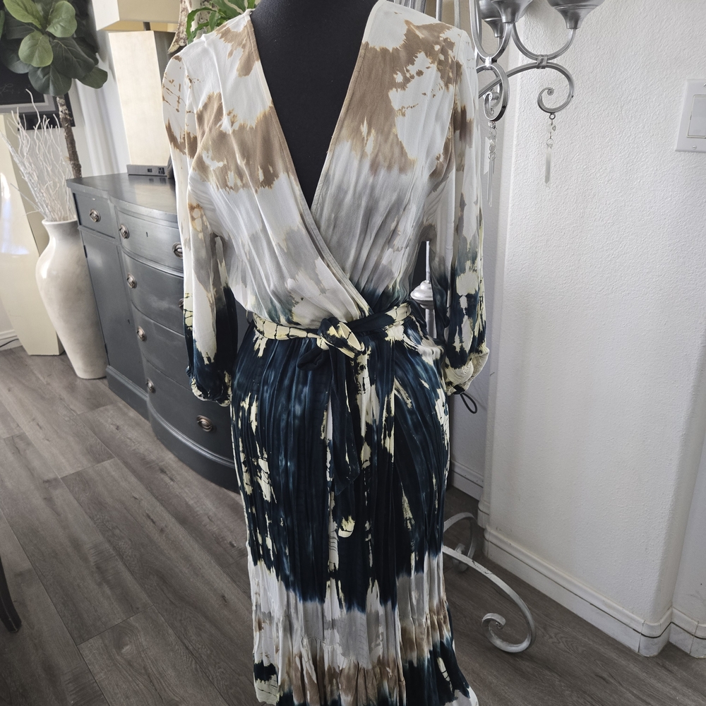 Young Fabulous & Broke Multi-Color Tie-Waist V-Neck Maxi Dress